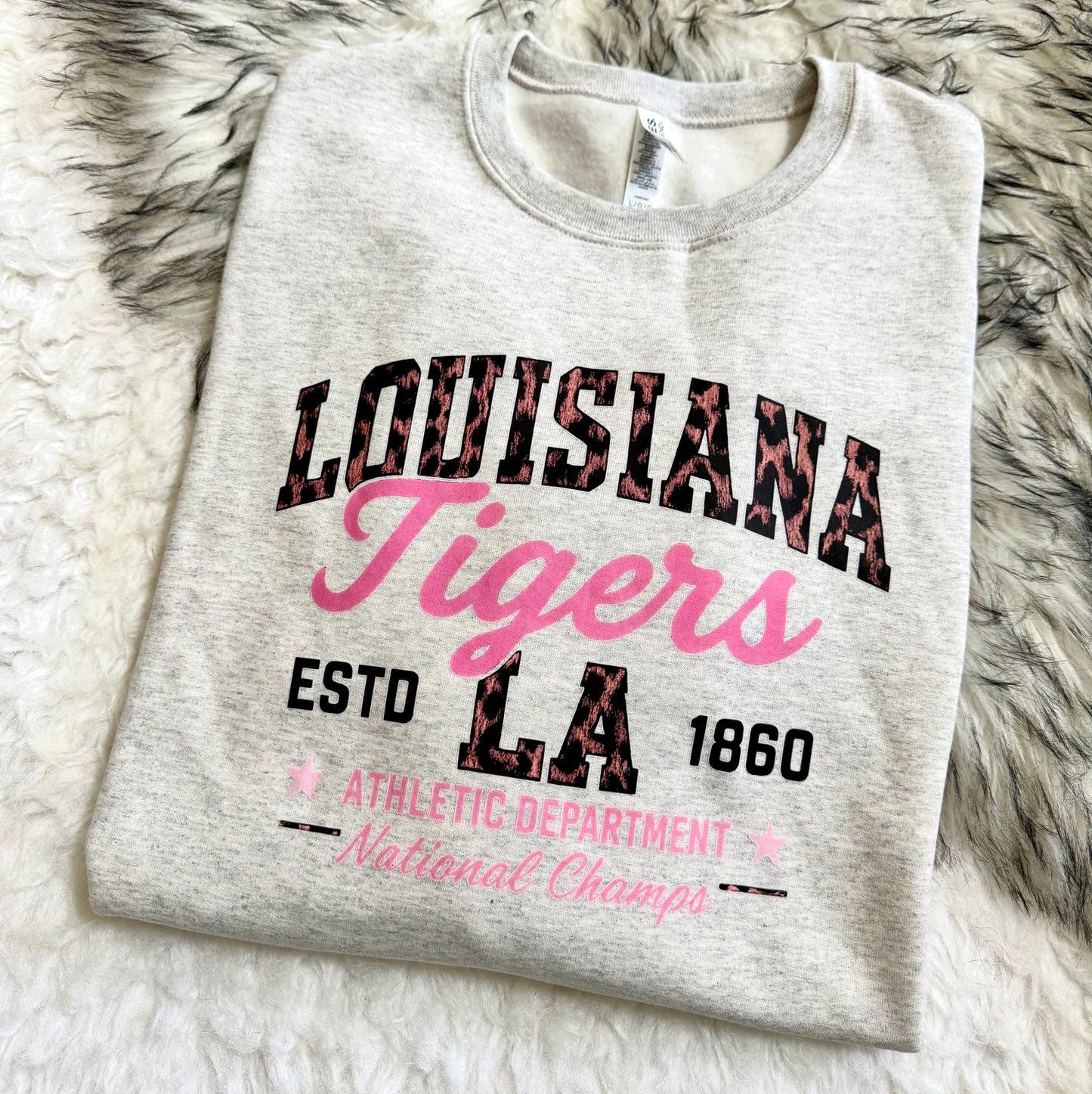 Vintage Collegiate Crewneck Sweatshirts | Retro Athletic Graphic Pullover