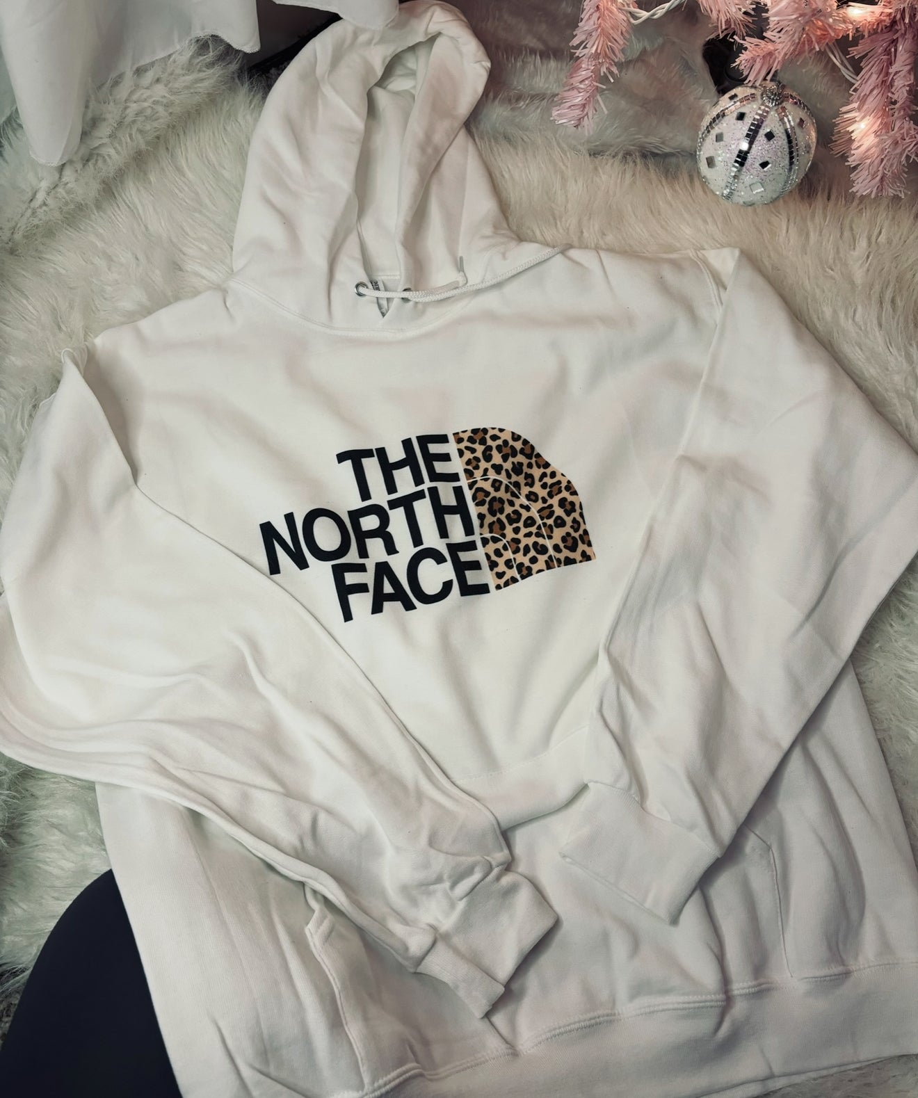 NF weatshirt with Leopard Print Logo – Cozy Crewneck Pullover