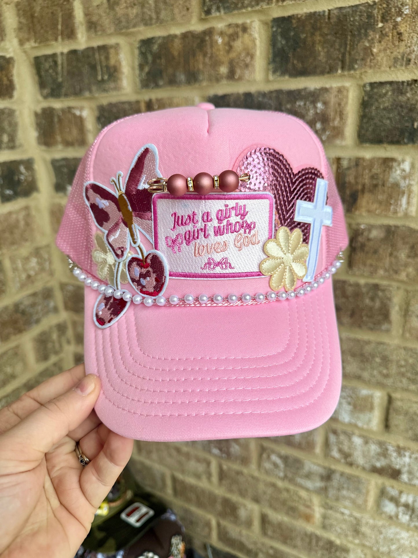 Speeding dating trucker hat edition