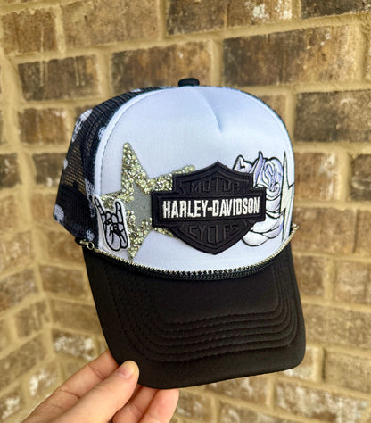 Speeding dating trucker hat edition